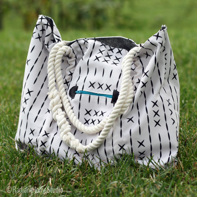 Coastal Tote | Fabric by Holli_Zollinger on Spoonflower |Radiant Home Studio