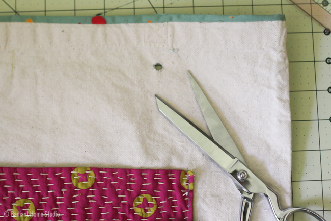 Make a Kantha Stitched Tote Bag - Add Straps with Grommets {Tote Bag Upgrade} | Radiant Home Studio