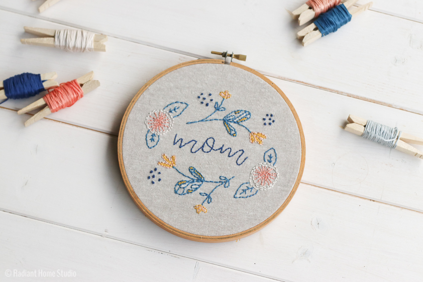 Free Mother's Day Embroidery Pattern | I'm So Thankful You're My Mom | Radiant Home Studio