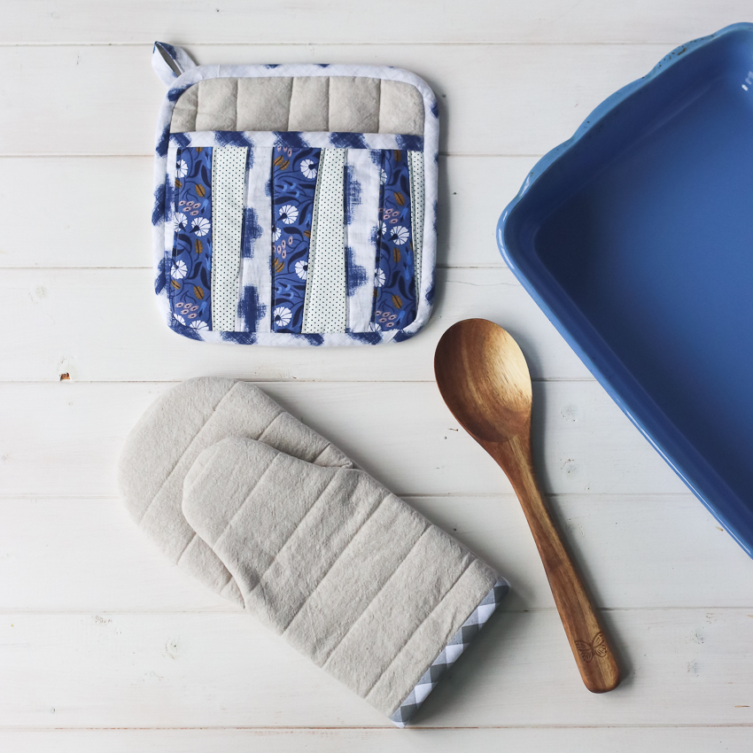 Learn How to Sew a Simple Potholder for Your Kitchen