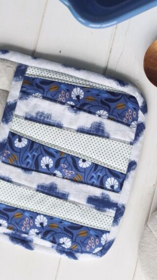 I still have sewing patterns in my Etsy shop! The potholder pattern always gets popular before the holidays because people love to make beautiful custom gifts for their friends and family. 

#sewersgonnasew #sewingproject #sewinggifts #diygifts #christmassewing #giftsforfriends #handmadegifts #handmadegiftsarethebest #etsyshop #sewingpattern